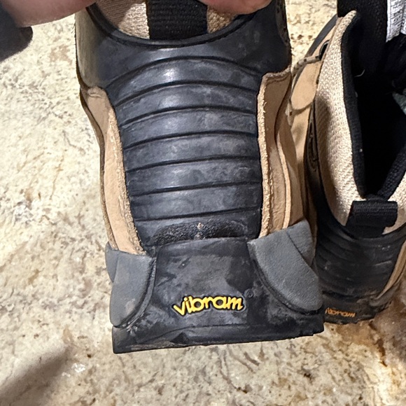 La Sportiva Women's Black and Tan Hiking Shoes - Picture 3 of 4